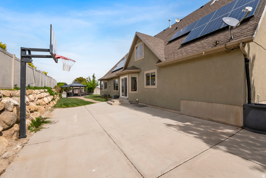 2209 S HUNTER DR Saratoga Springs, UT 84045