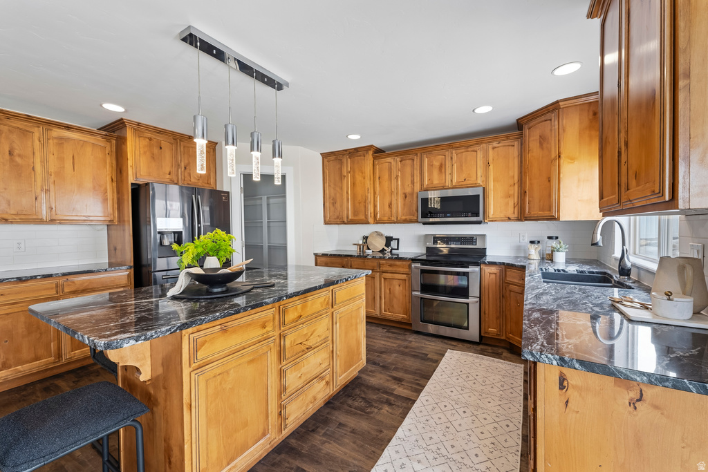 2209 S HUNTER DR Saratoga Springs, UT 84045