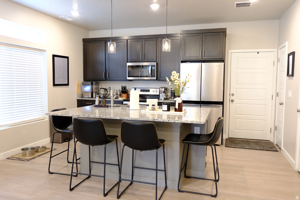 97 E FAIRMONT PL Saratoga Springs, UT 84045