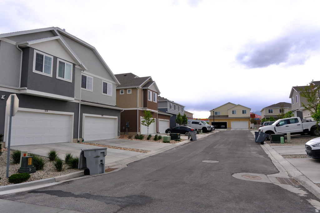 97 E FAIRMONT PL Saratoga Springs, UT 84045