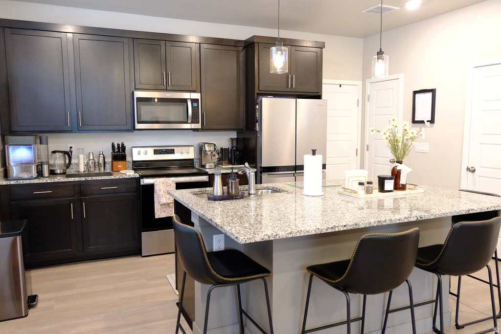 97 E FAIRMONT PL Saratoga Springs, UT 84045