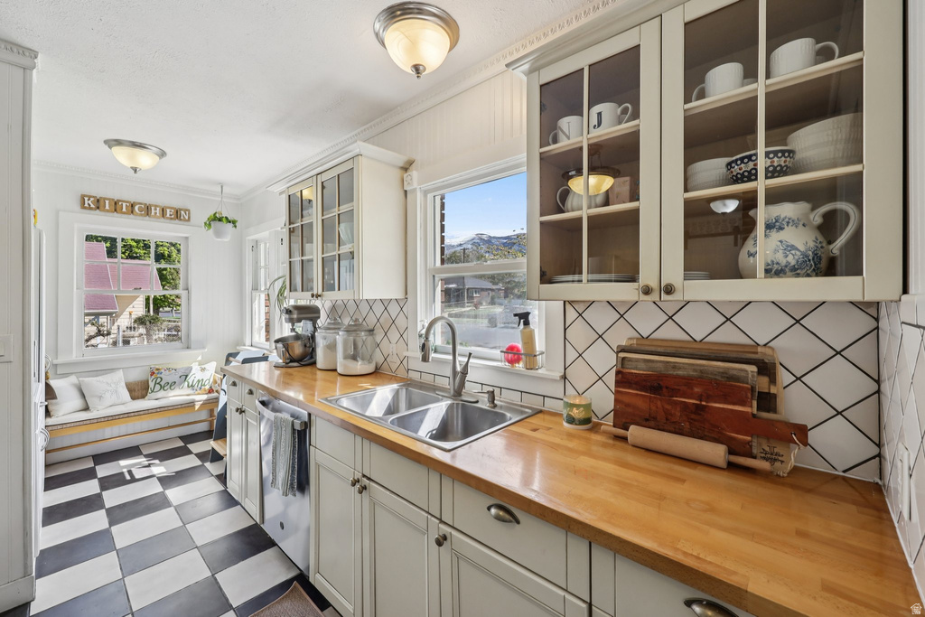 195 E 100 N Bountiful, UT 84010