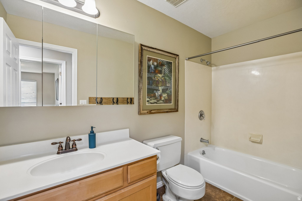 2464 E AUTUMN DR Eagle Mountain, UT 84005