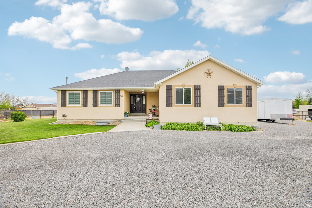 2464 E AUTUMN DR Eagle Mountain, UT 84005