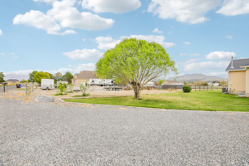 2464 E AUTUMN DR Eagle Mountain, UT 84005