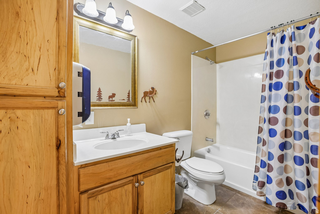 2464 E AUTUMN DR Eagle Mountain, UT 84005