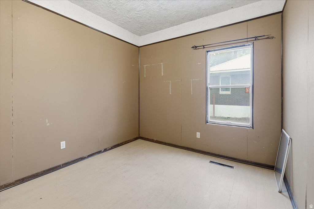 137 BANNOCK ST Malad City, ID 83252