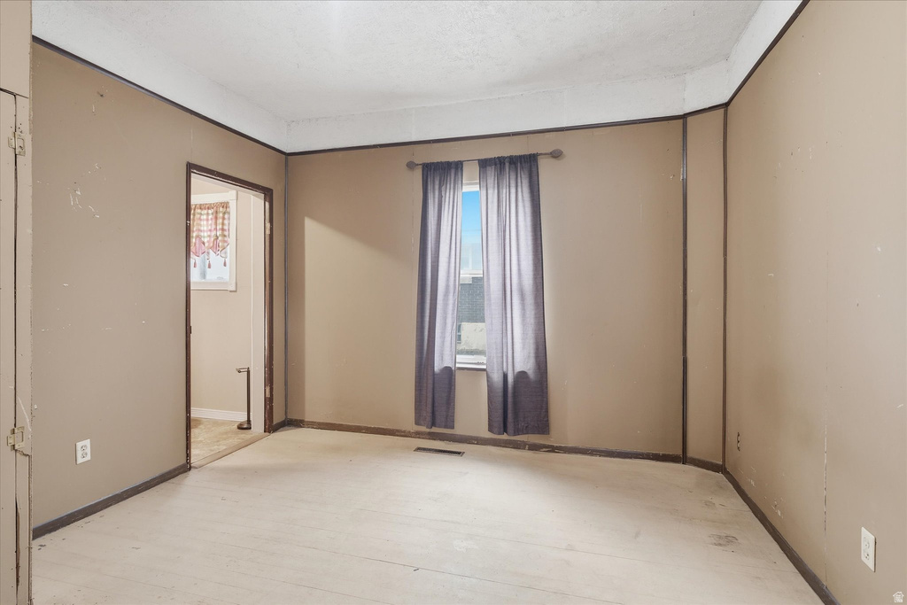 137 BANNOCK ST Malad City, ID 83252