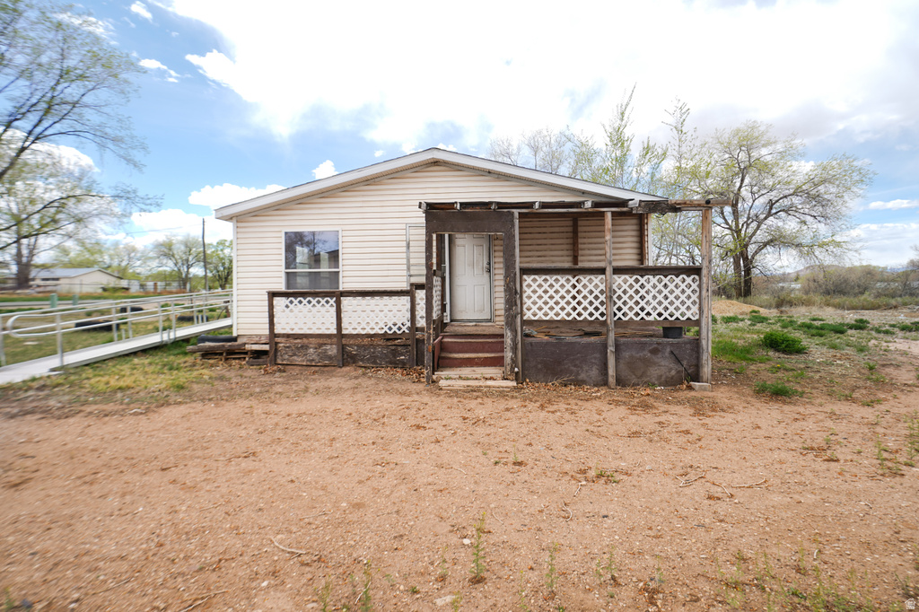 265 E 100 N Myton, UT 84052