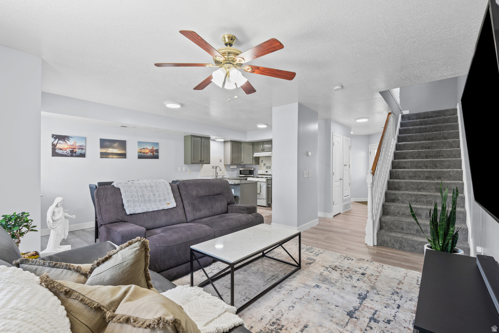 960 N 1125 W Layton, UT 84041