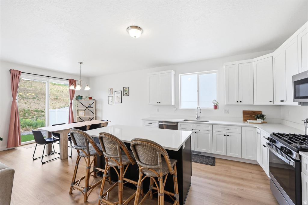 7118 W OWENS VIEW WAY West Jordan, UT 84081