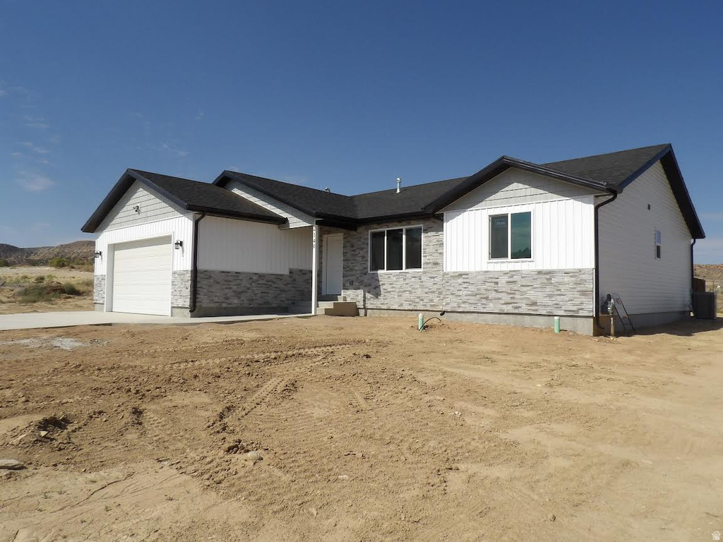4140 S 220 W photo 2