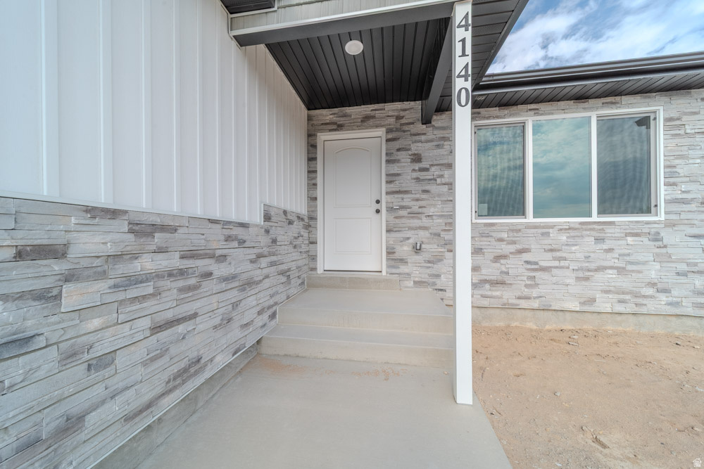 4140 S 220 W photo 2
