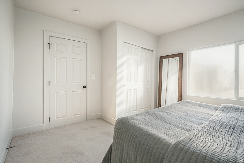 1563 W INDIANA AVE Salt Lake City, UT 84104