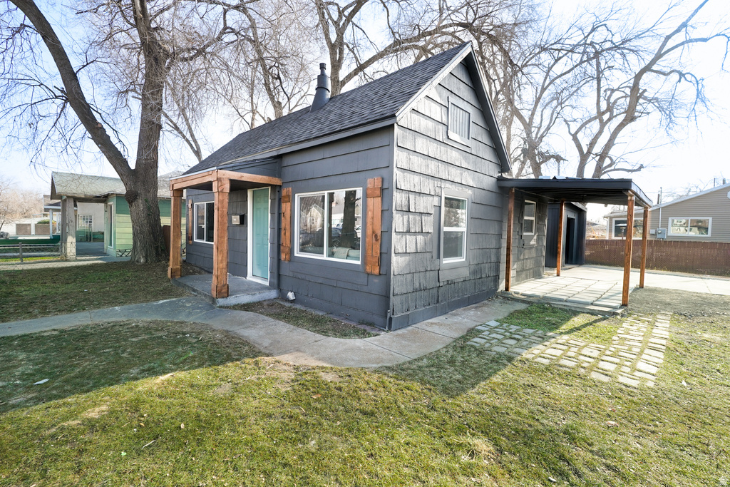 1563 W INDIANA AVE Salt Lake City, UT 84104