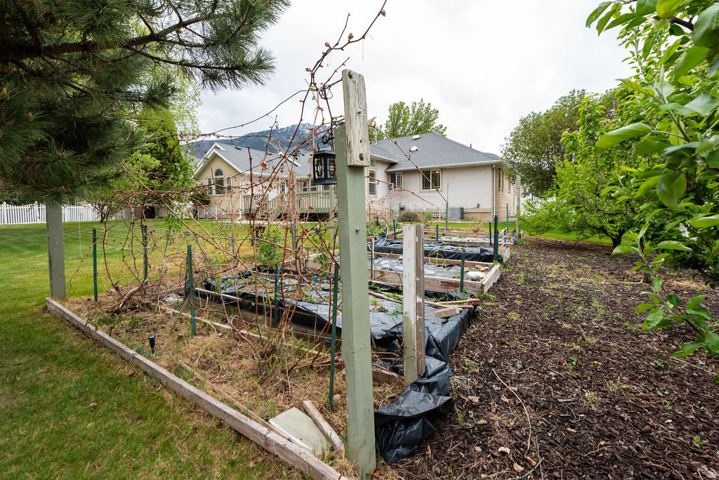 875 E 1300 N Mapleton, UT 84664