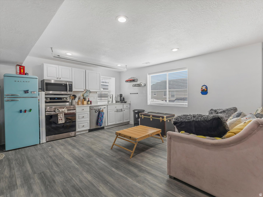 6631 W TERRACE TOP LN West Jordan, UT 84081