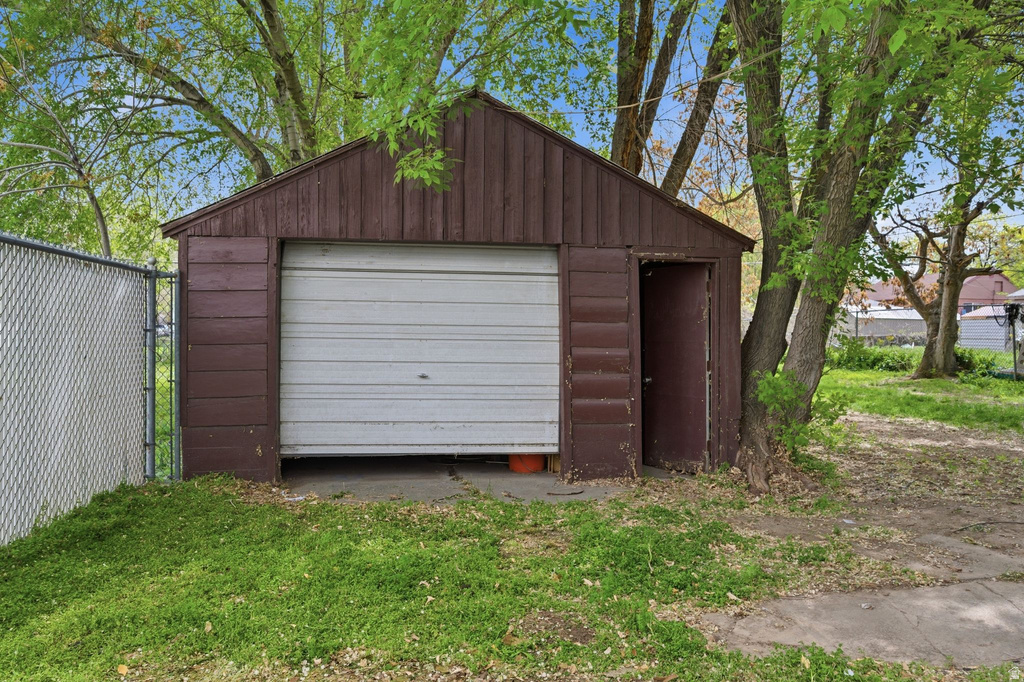 2771 S BUCCANEER DR Magna, UT 84044