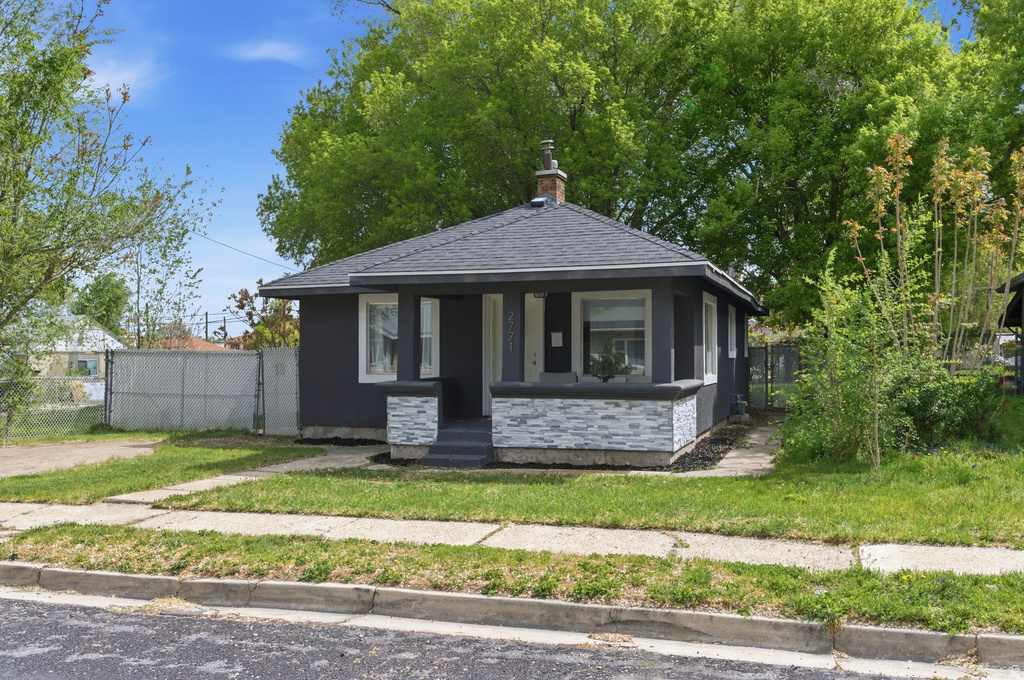 2771 S BUCCANEER DR Magna, UT 84044