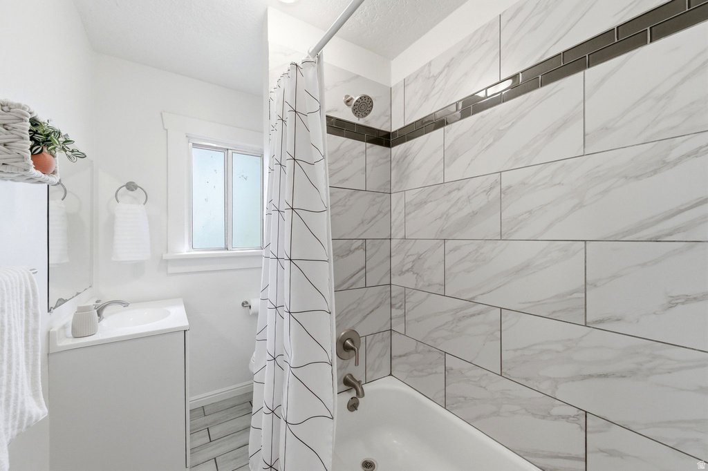 2771 S BUCCANEER DR Magna, UT 84044