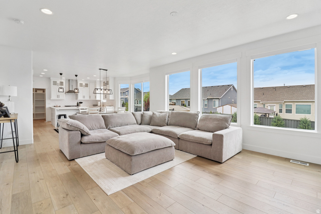 146 E BALTIC RUSH AVE Saratoga Springs, UT 84045