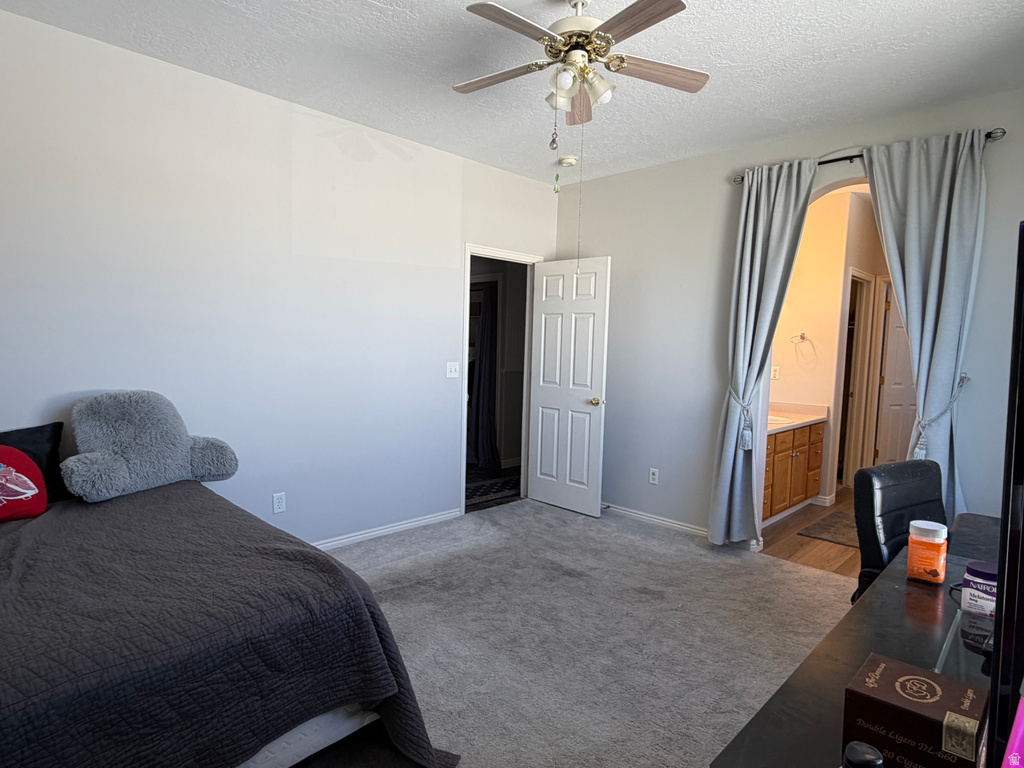 5928 W ROSEBERRY ST West Jordan, UT 84081