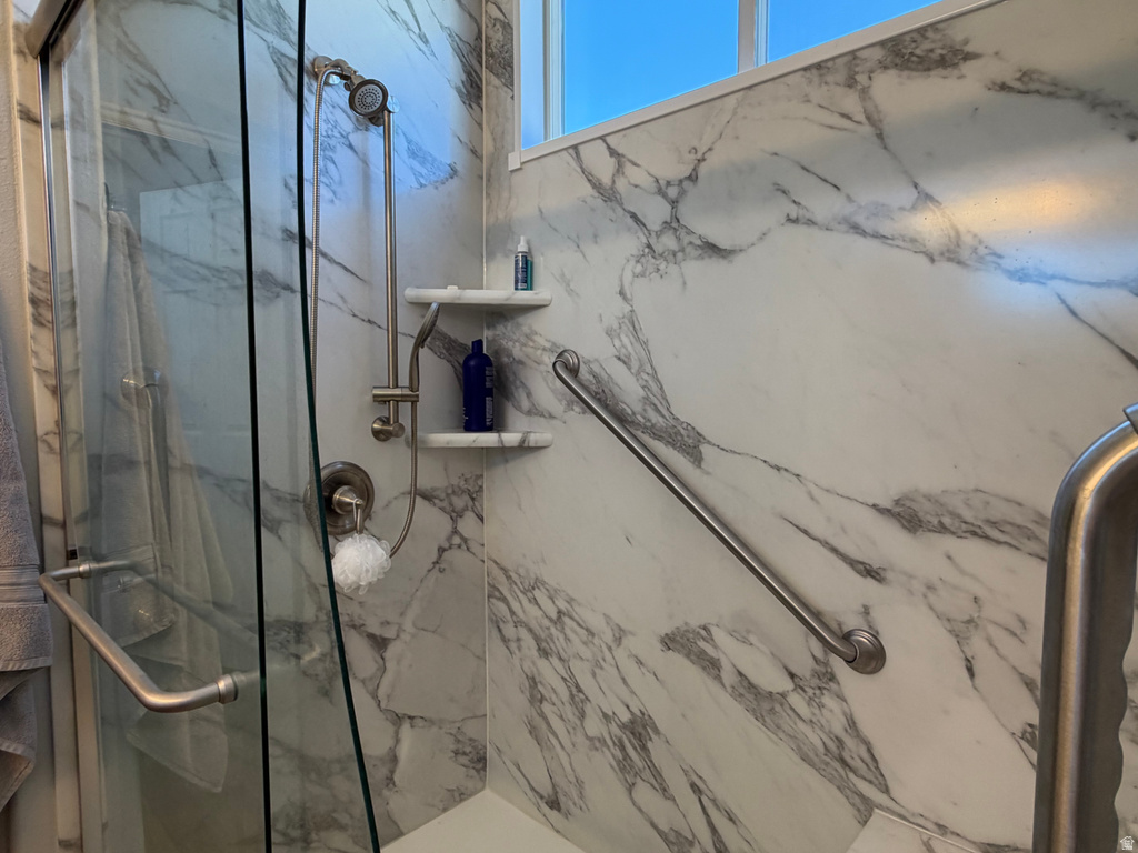 5928 W ROSEBERRY ST West Jordan, UT 84081