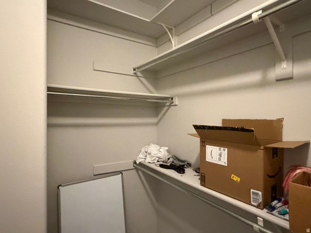 5928 W ROSEBERRY ST West Jordan, UT 84081