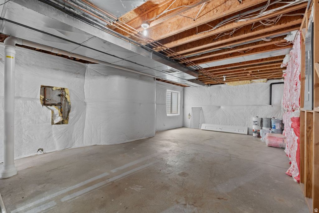 257 W LAKESIDE DR Stansbury Park, UT 84074