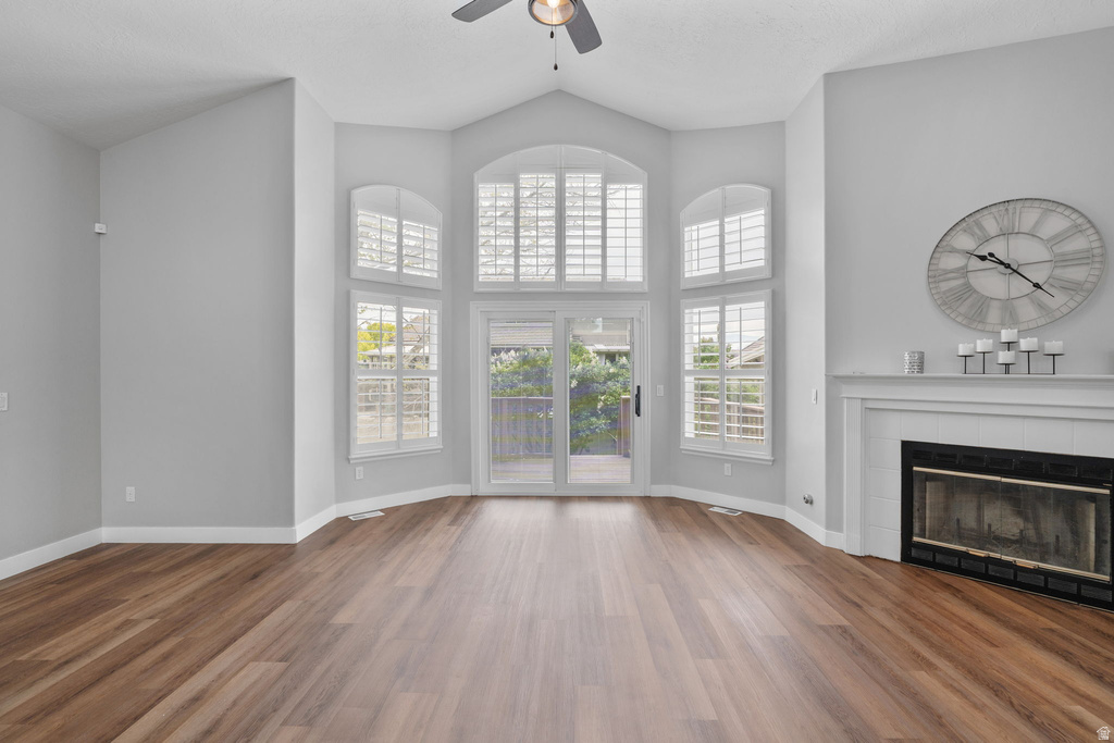 257 W LAKESIDE DR Stansbury Park, UT 84074