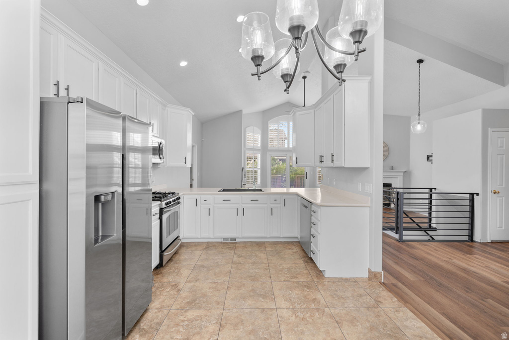 257 W LAKESIDE DR Stansbury Park, UT 84074