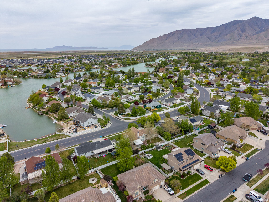 257 W LAKESIDE DR Stansbury Park, UT 84074