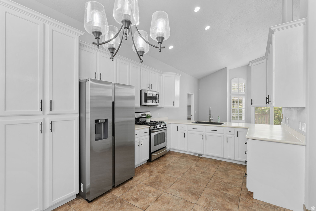 257 W LAKESIDE DR Stansbury Park, UT 84074