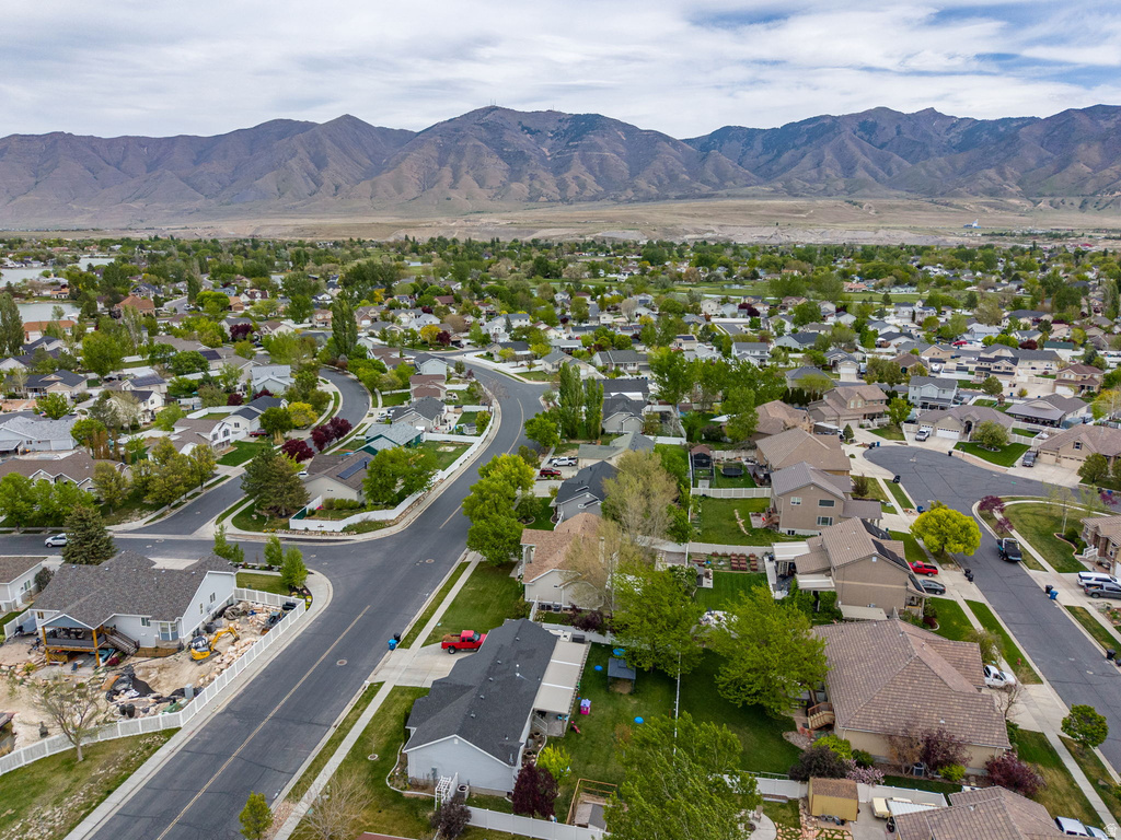 257 W LAKESIDE DR Stansbury Park, UT 84074