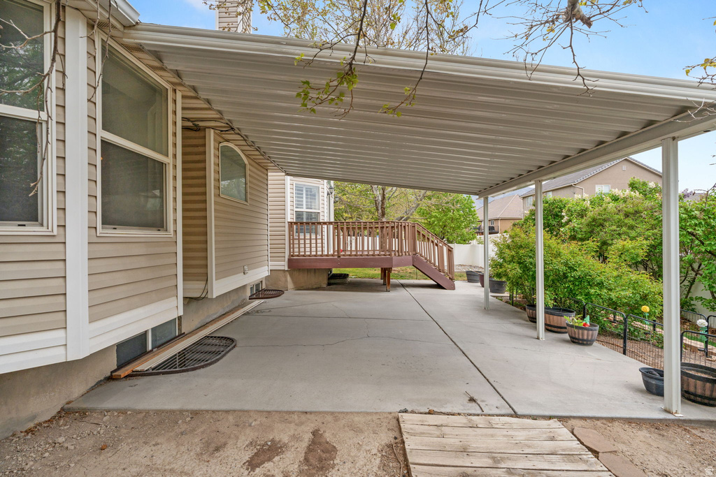 257 W LAKESIDE DR Stansbury Park, UT 84074