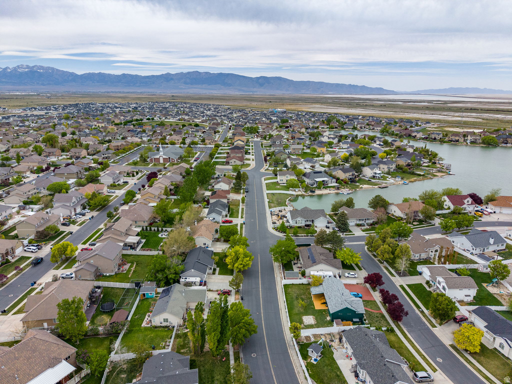 257 W LAKESIDE DR Stansbury Park, UT 84074