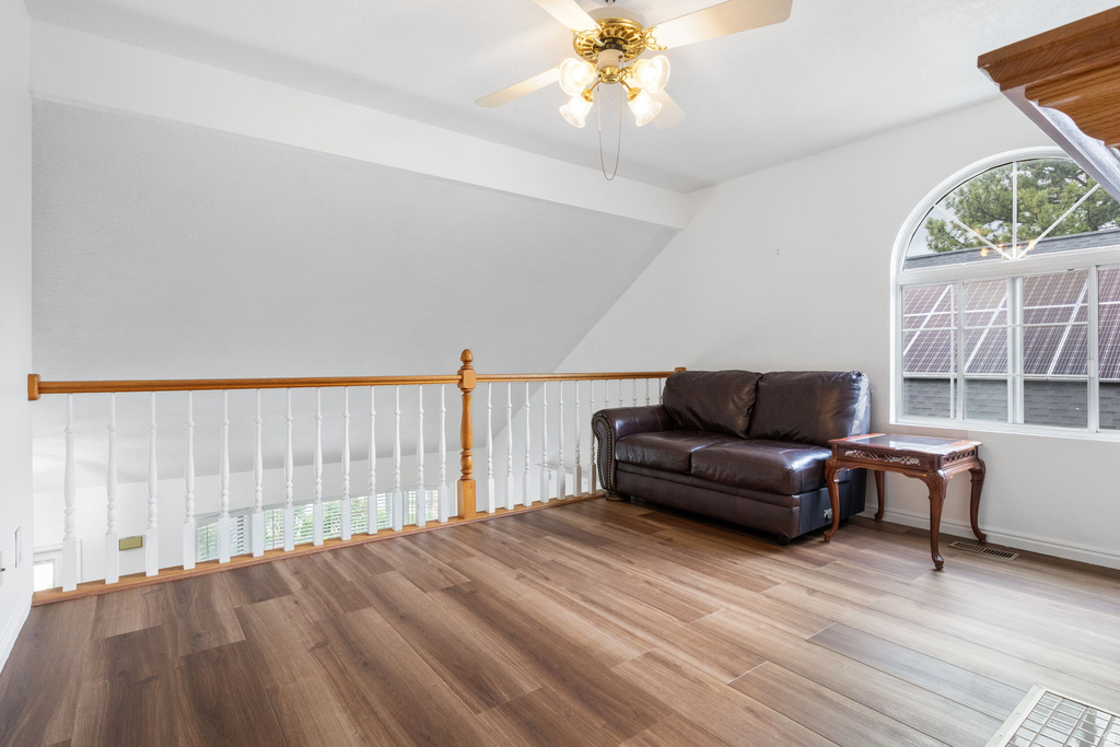 8649 S ALTA DR Sandy, UT 84093