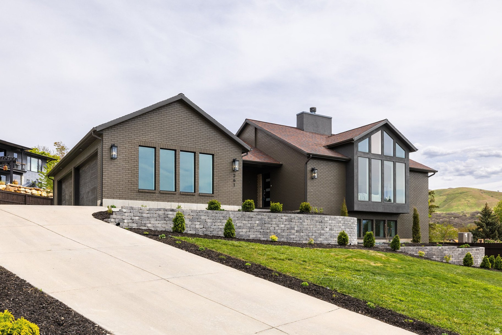 261 N SANDRUN RD Salt Lake City, UT 84103