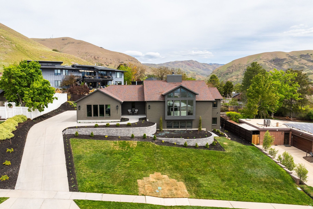 261 N SANDRUN RD Salt Lake City, UT 84103