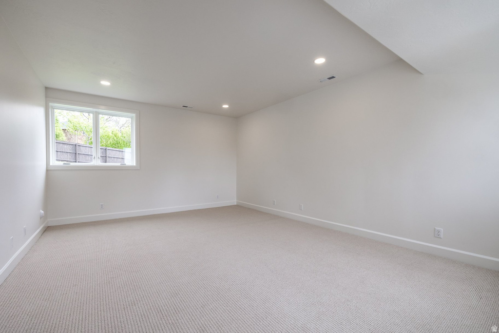 261 N SANDRUN RD Salt Lake City, UT 84103