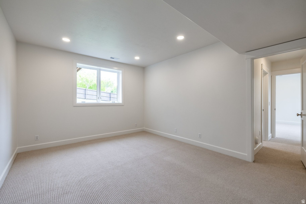 261 N SANDRUN RD Salt Lake City, UT 84103