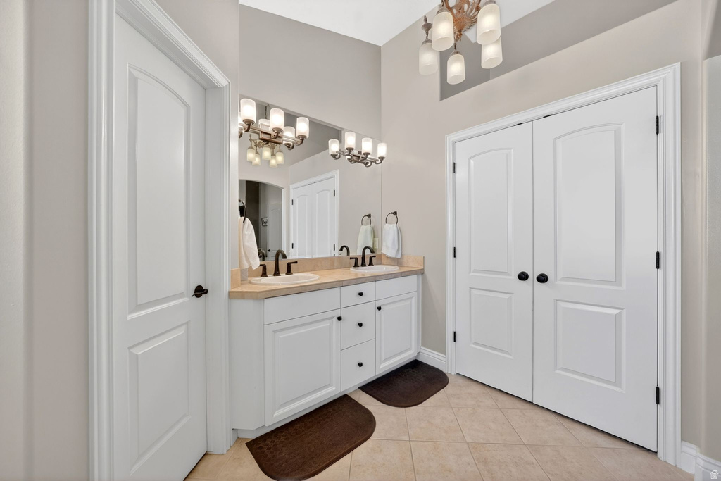 7428 S GREEN BERRY CT Midvale, UT 84047
