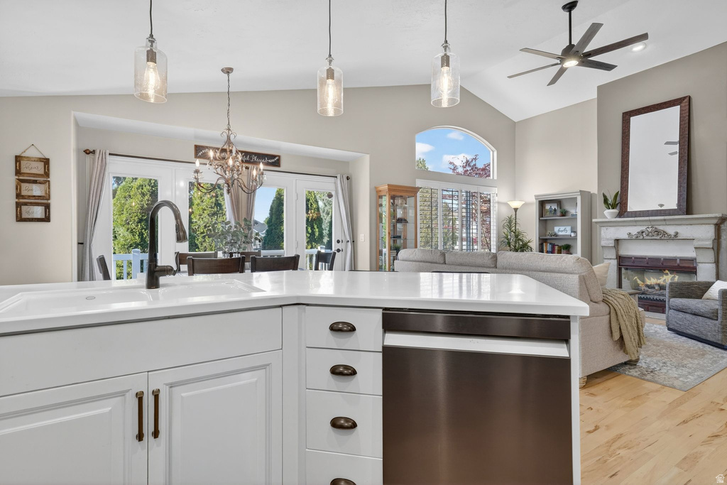 7428 S GREEN BERRY CT Midvale, UT 84047