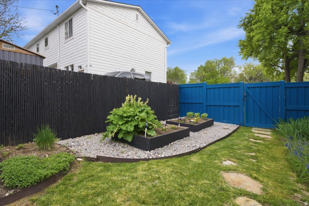 2009 E 1300 S Salt Lake City, UT 84108