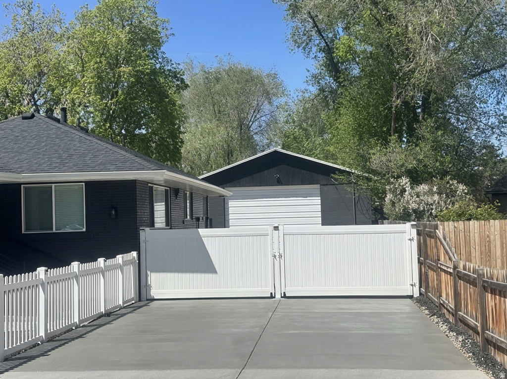 3524 S BLAIR CIR Salt Lake City, UT 84115