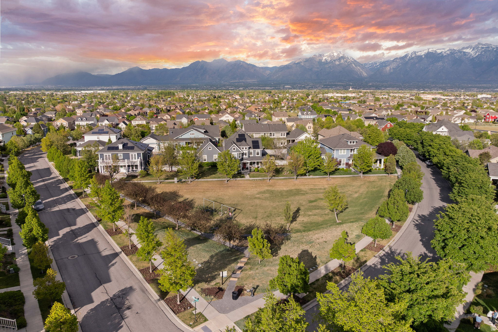 4367 W CLARKS HILL DR South Jordan, UT 84009