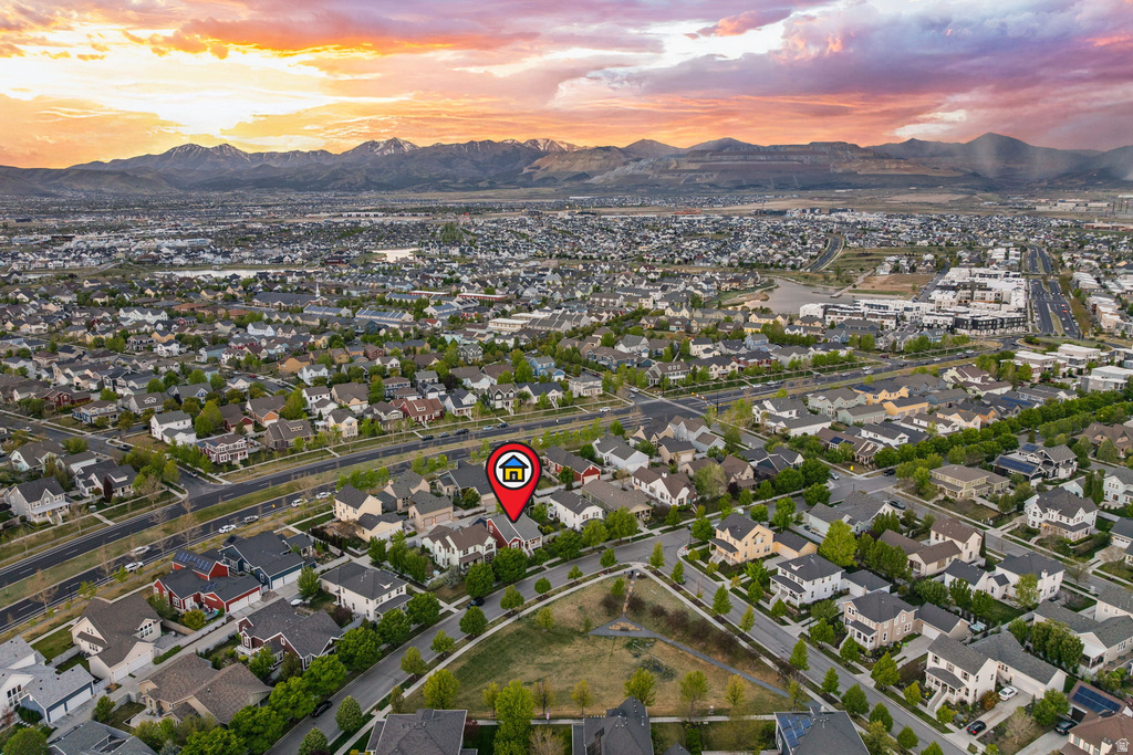 4367 W CLARKS HILL DR South Jordan, UT 84009