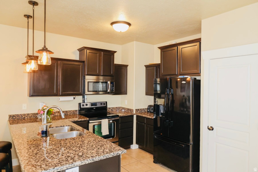170 E CATAGENA PKWY Saratoga Springs, UT 84045