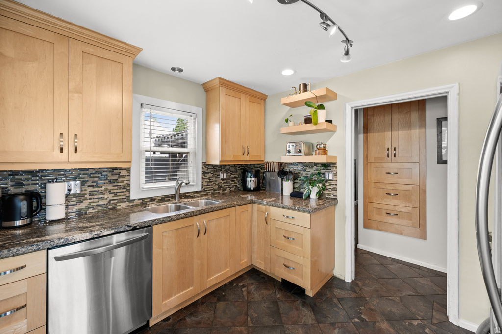 538 E DOWNINGTON AVE Salt Lake City, UT 84105