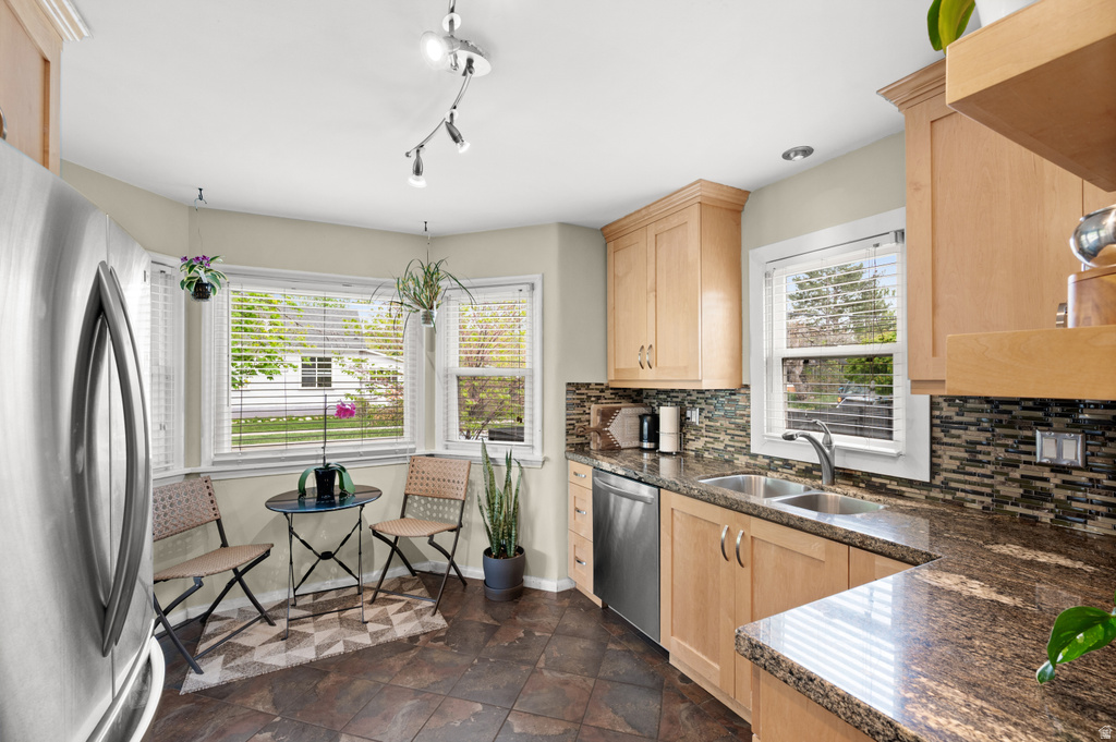 538 E DOWNINGTON AVE Salt Lake City, UT 84105